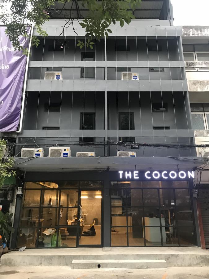 The Cocoon Hostel Bangkok Exterior foto